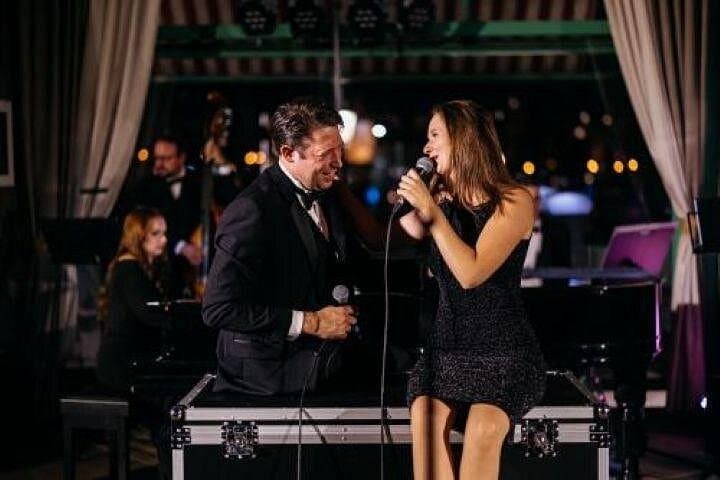 Sinatra Tribute Show and Optional Dinner with Audio Guide
