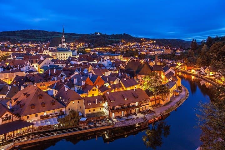 Prague To Cesky Krumlov Private Day Trip With Transfer