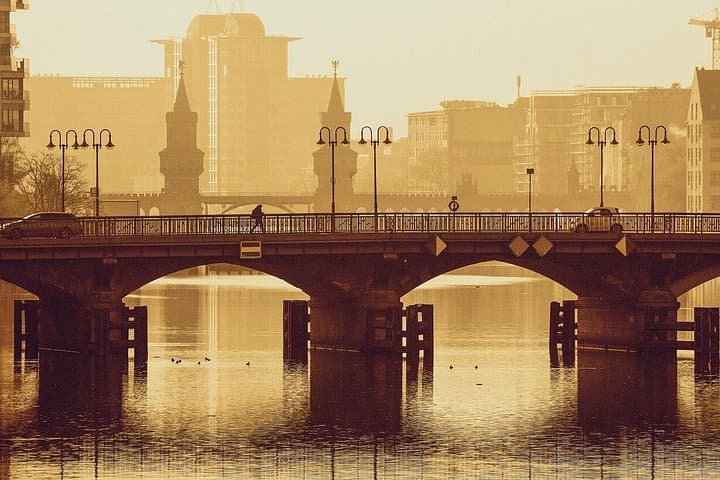 Prague to Berlin Private Transfer with 2 hours of Sightseeing