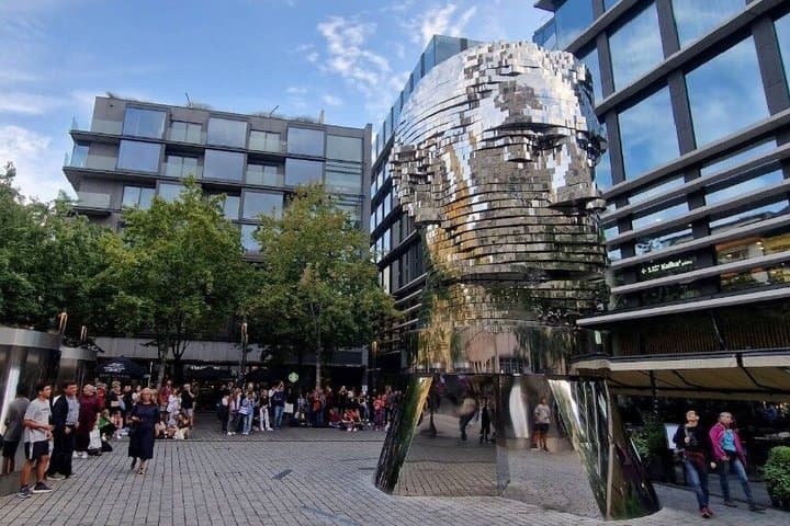 Statue of Franz Kafka - Rotating Head by David Cerny