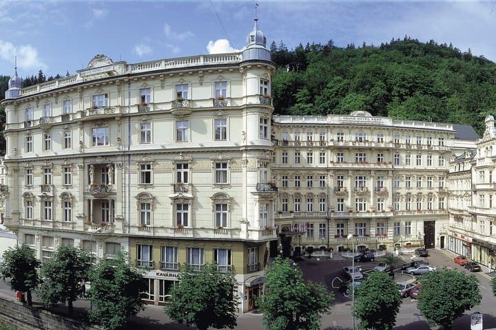 Full-Day Private Karlovy Vary Tour from Prague