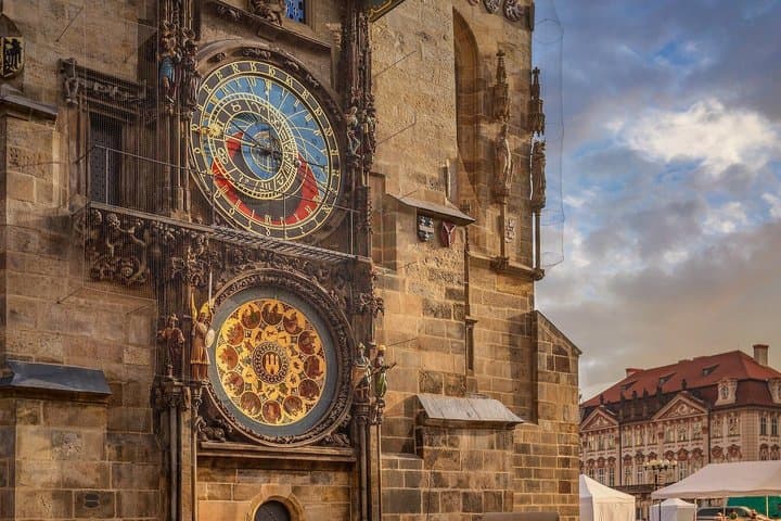 Grand City Tour of Prague
