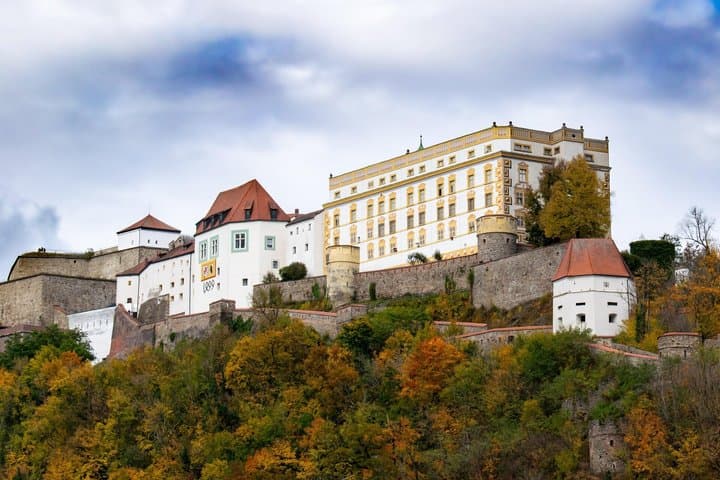 Prague to Passau Transfer with 3 Hours Stop in Cesky Krumlov