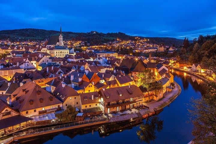 Prague to Passau Transfer with 3 Hours Stop in Cesky Krumlov