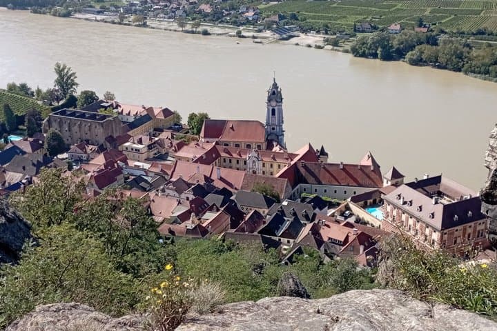 Shared Full Day Guided Tour from Brno to Wachau Valley
