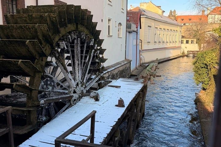 Prague History Highlights including Loreta Monastery tour