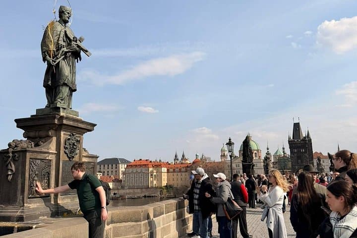 Prague History Highlights including Loreta Monastery tour
