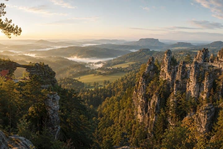 Private Adventure to Pravcicka Bastei and Dresden