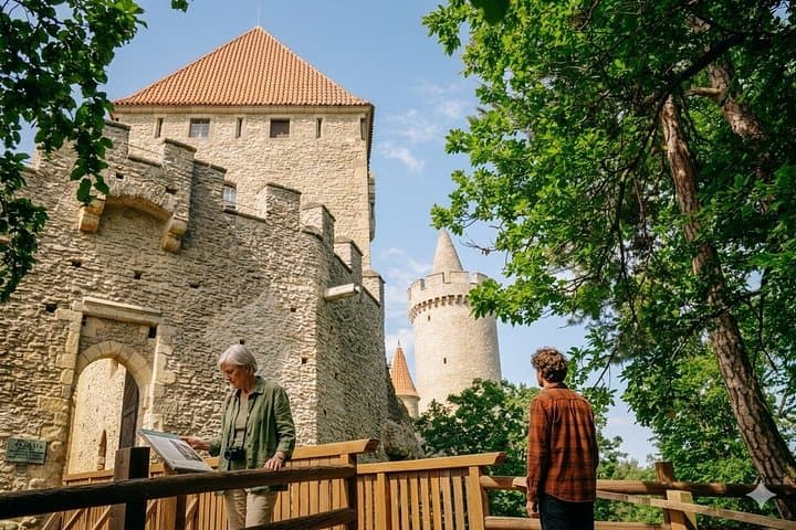 From Prague: Private Bohemian Wine Tour & Local Delicacies
