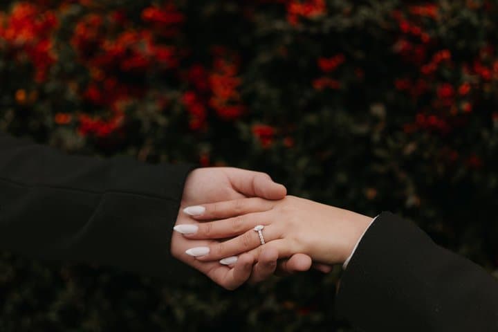 Surprise proposal photographer in Prague - engagement photoshoot
