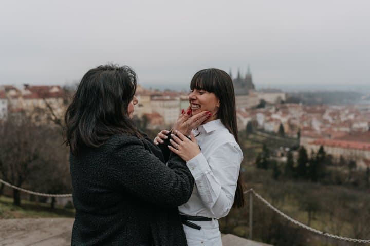 Surprise proposal photographer in Prague - engagement photoshoot