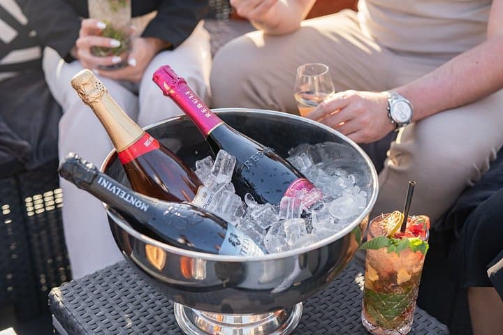 Prague Yacht Boat Two Experience Unlimited Beer and Prosecco