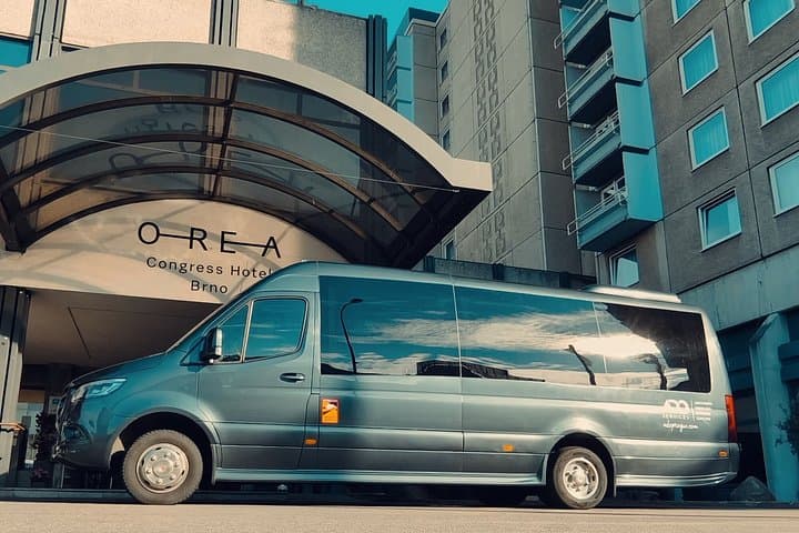 From Prague to Budapest - Private Transfer by MINIBUS Mercedes Sprinter 19+1pax