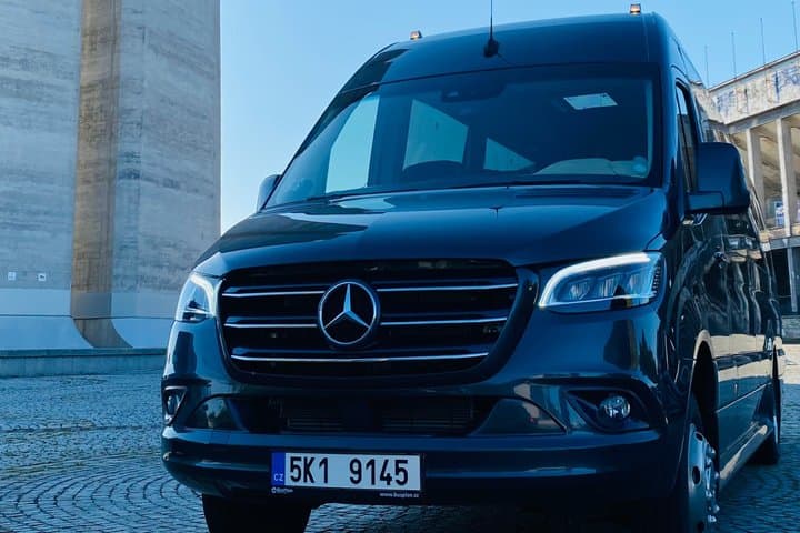 From Prague to Vienna - Private Transfer by MINIBUS Mercedes Sprinter 19+1pax