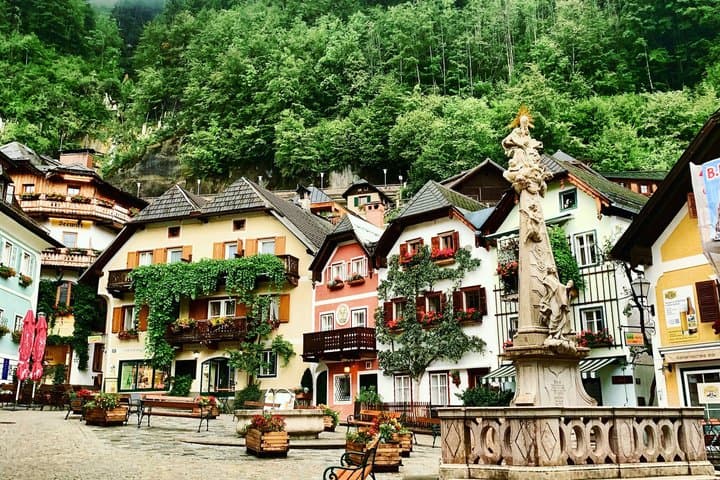 Private Transfer from Český Krumlov to Hallstatt
