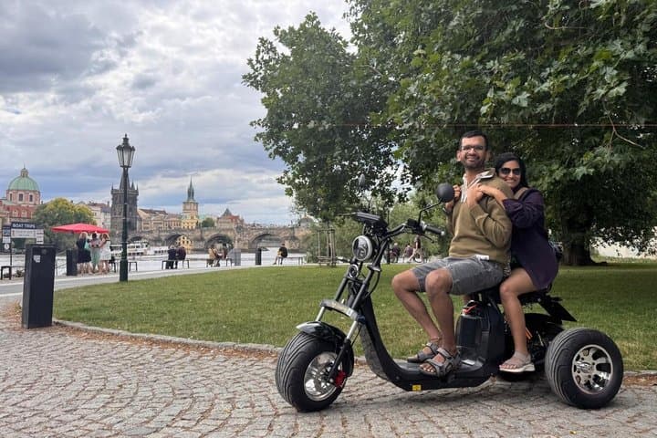 Beverly Hills and Outskirts of Prague on Electric Trike