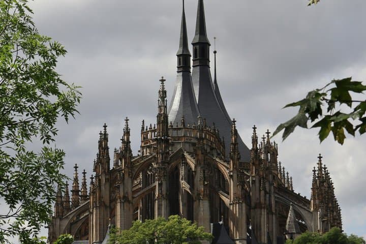 Kutná Hora: Small-Group Bone Church & Medieval Town Tour