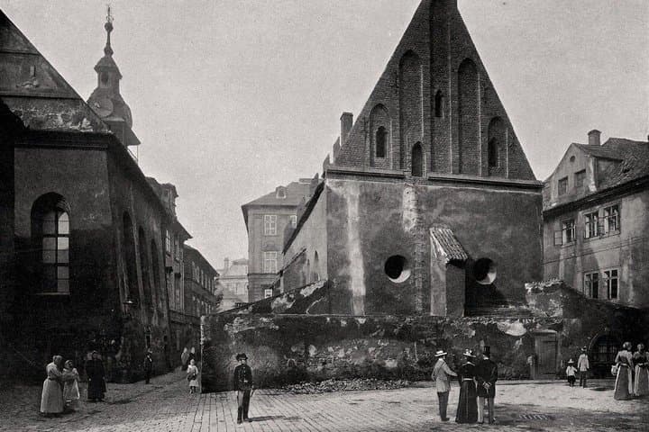 Jewish Prague: Synagogues & Cemetery Small Group Afternoon Tours