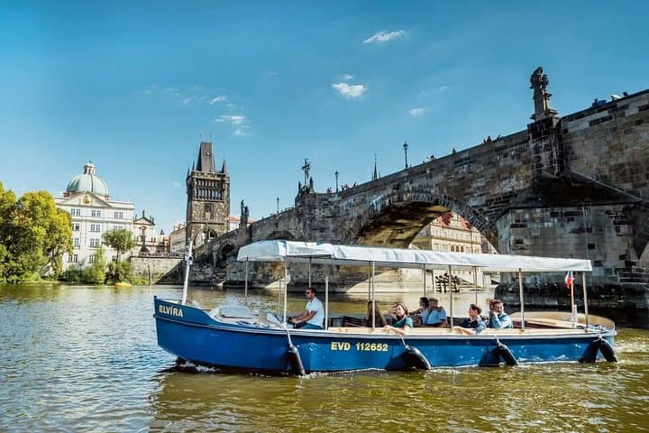 Prague Sightseeing Boat Cruise to Devil Channel
