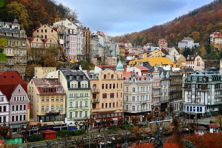 Karlovy Vary day trip from Prague with lunch
