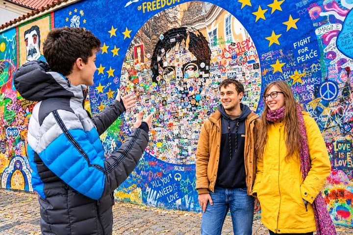 Private Walking Tour: From Charles Bridge to Prague Castle