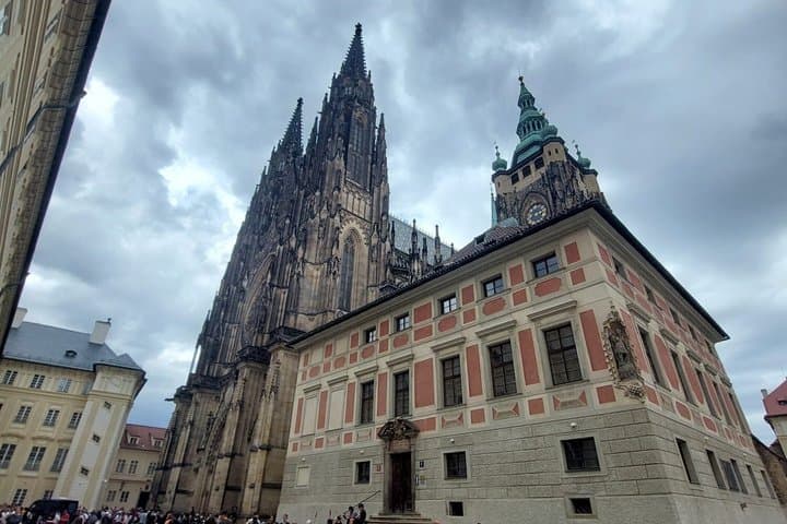 Prague Outdoor Mystery Game Following the Jan Masaryk Case