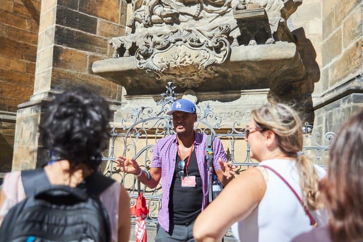 Prague Castle and Charles Bridge Tour with Interior Option