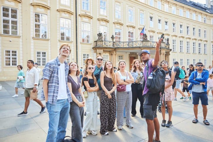 Prague Castle and Charles Bridge Tour with Interior Option