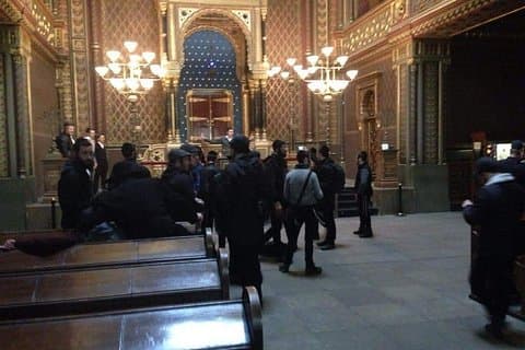 Jewish Quarter and its Synagogues (tickets included)