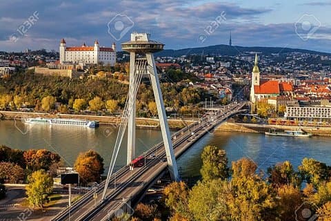 Direct one way transfer from Český Krumlov to Bratislava