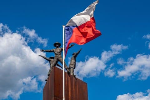 Prague Heroes World War II Audio Guide and Transport Pass