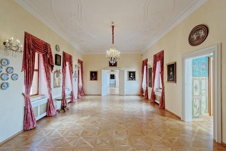 Music room with Chinese belveder