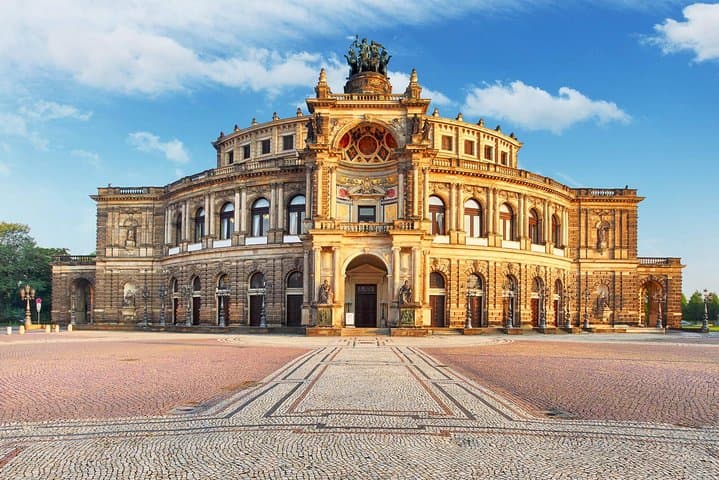 Prague-Berlin One-Way Sightseeing Day Tour