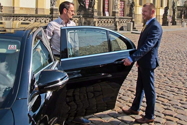 Enjoy your day with a private premium tour