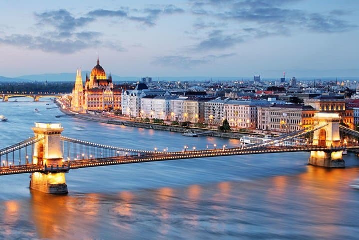Budapešť