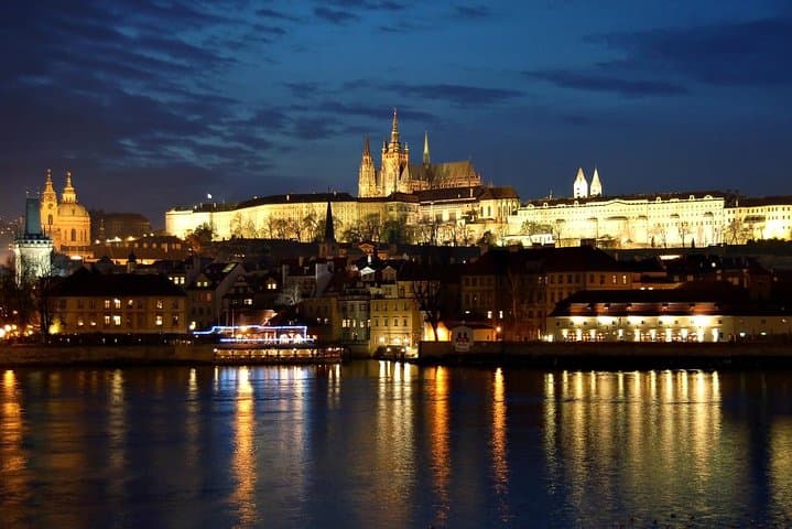 Panorama of Prague Castle complex (winter)