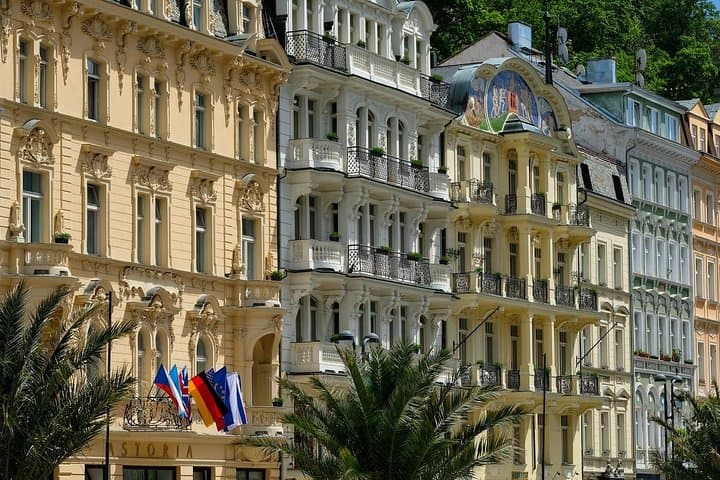Karlovy Vary Private transfer