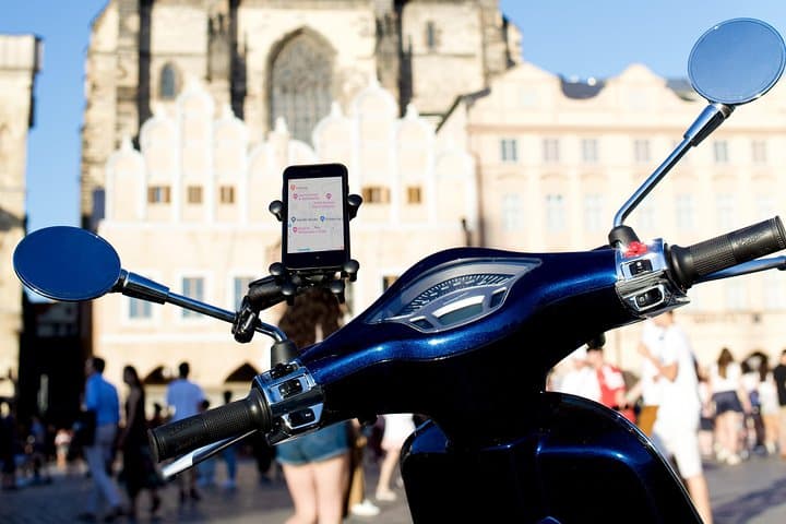 Vespa Rental Prague City Center