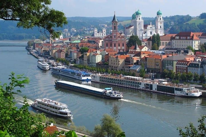 Private Transfer from Prague to Passau