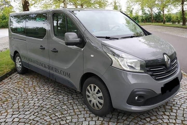 Direct one way transfer from Český Krumlov to Bratislava