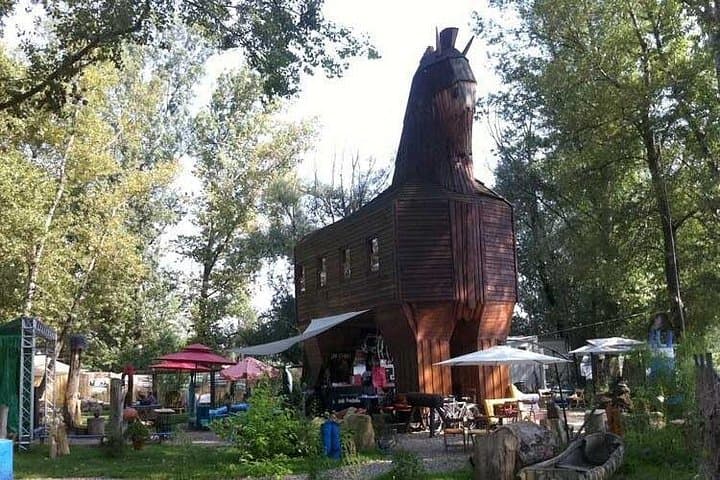 River & Park Bike Tour to Troja Chateau (Private small groups)