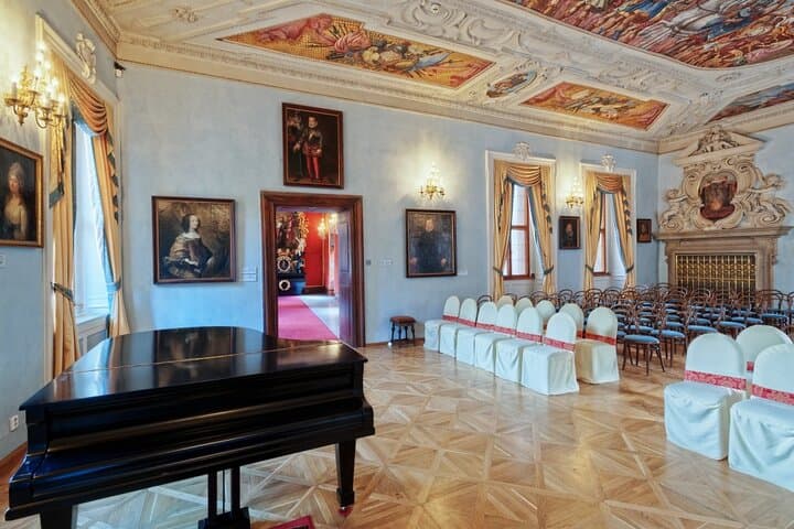 Experience music by European composers in Prague