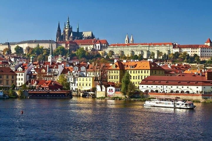 Live Virtual Tour of Prague