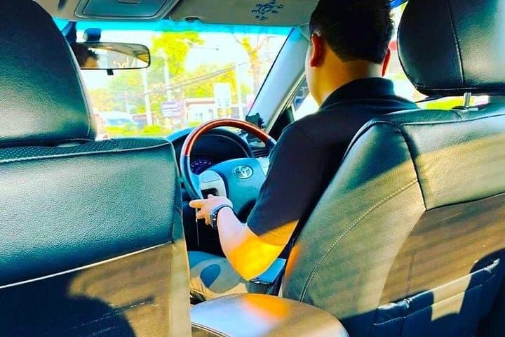 Private Airport Transfer: Hotel→Václav Havel Prague Airport (PRG)