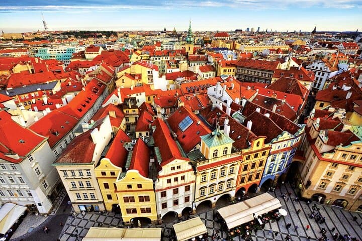 Departure Private Transfer from Prague City to Prague Airport PRG in Car/Van
