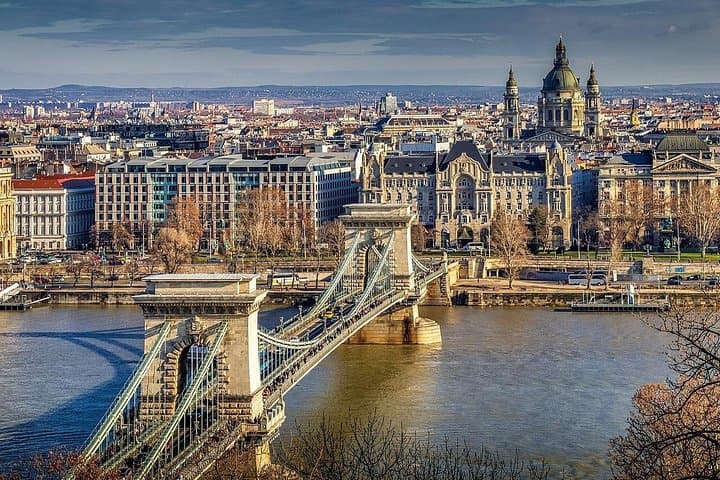 Private Transfer from Prague to Budapest