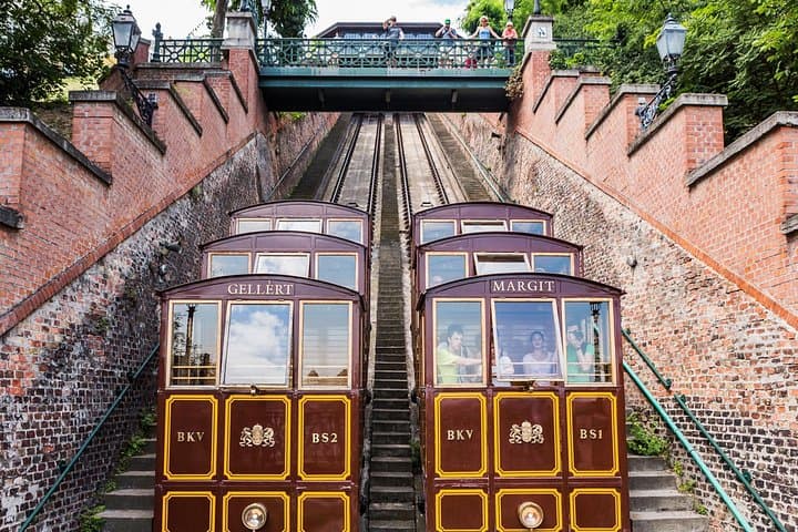 Private Transfer from Prague to Budapest