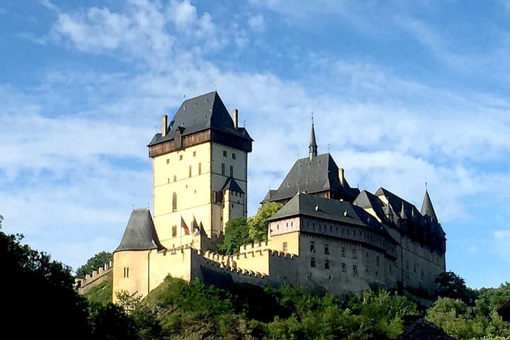 Private Transfer from Prague to Nuremberg with 2h of Sightseeing