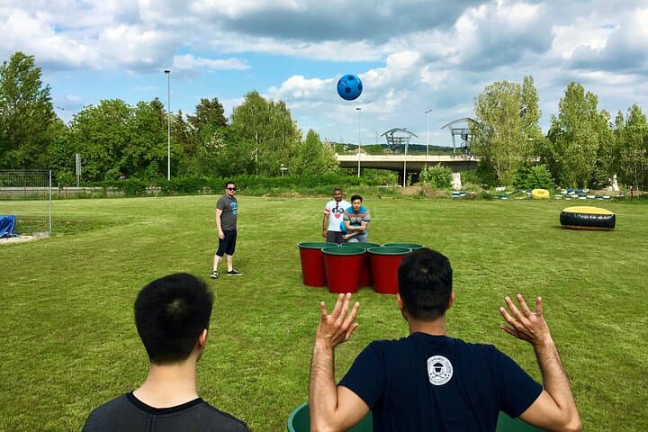 Giant beer pong