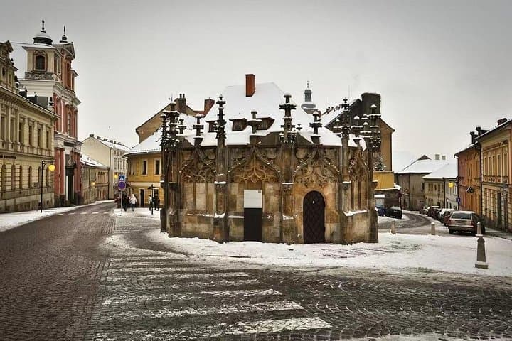 Private Christmas Walking Tour of Kutna Hora Historic Square